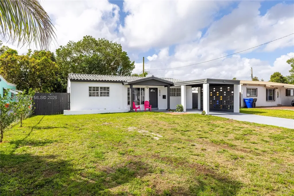 6820 Park Street Hollywood FL 33024