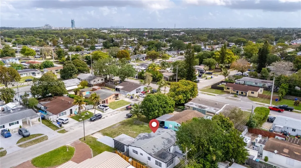 6820 Park Street Hollywood FL 33024