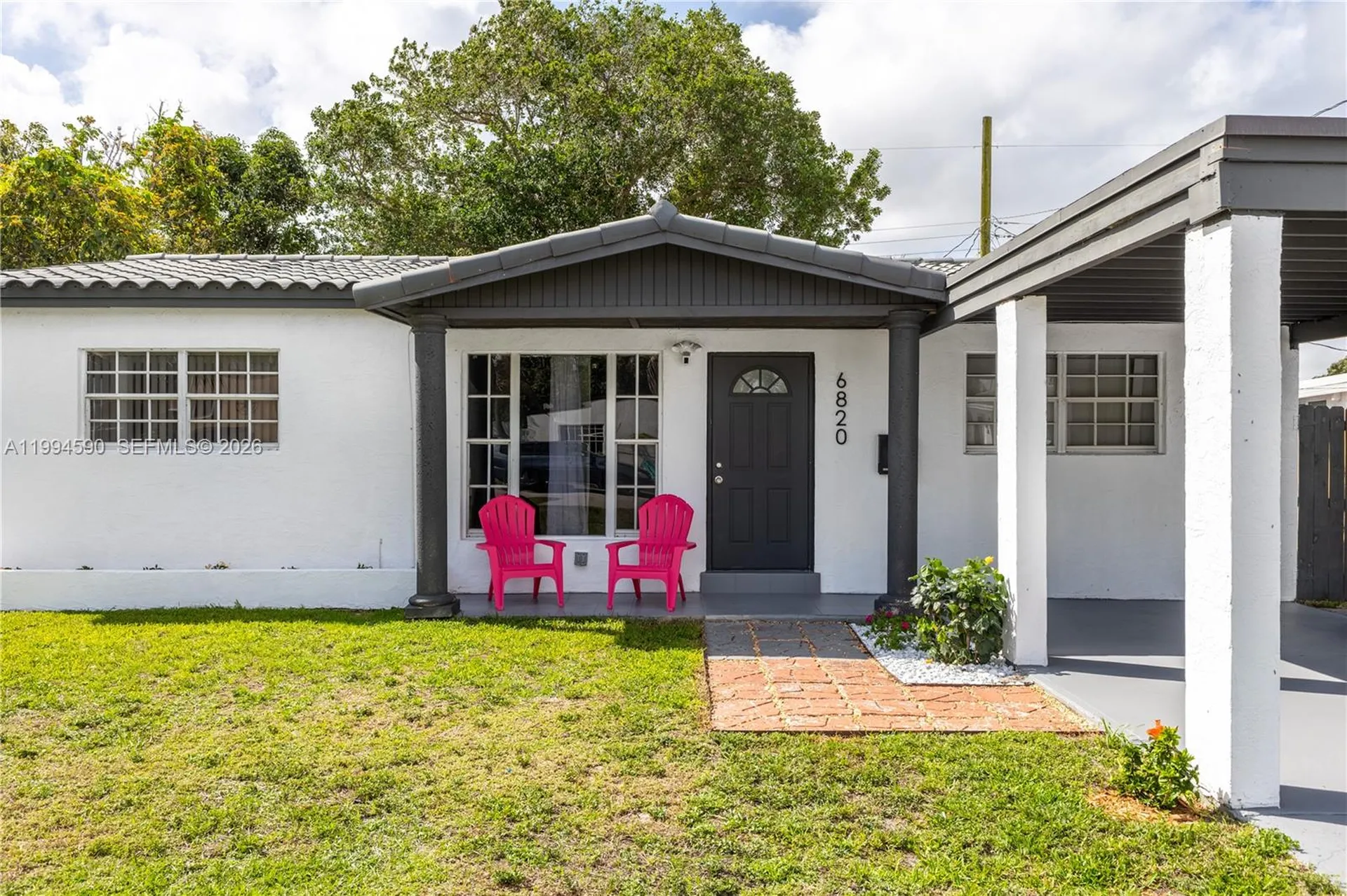 6820 Park Street Hollywood FL 33024