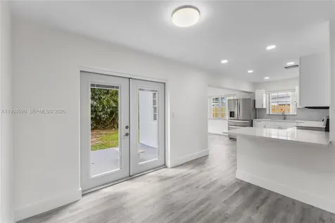 6820 Park Street Hollywood FL 33024