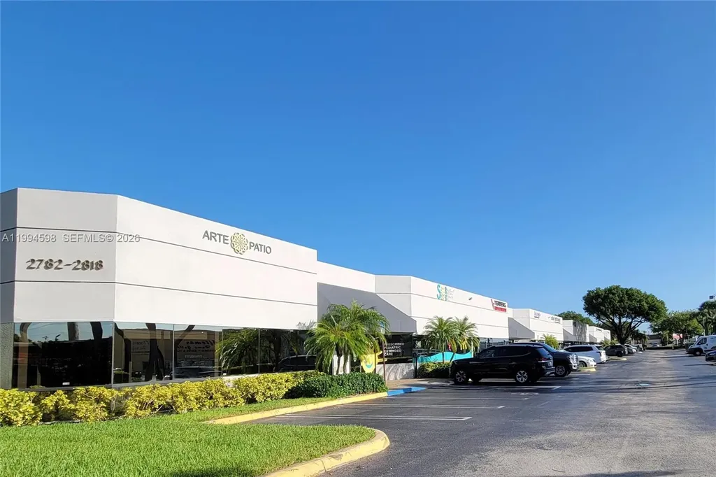 Doral FL 33122