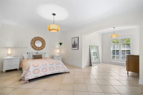 6801 SW 126th Terrace Pinecrest FL 33156