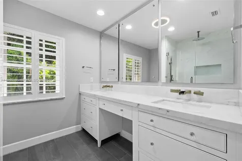 6801 SW 126th Terrace Pinecrest FL 33156
