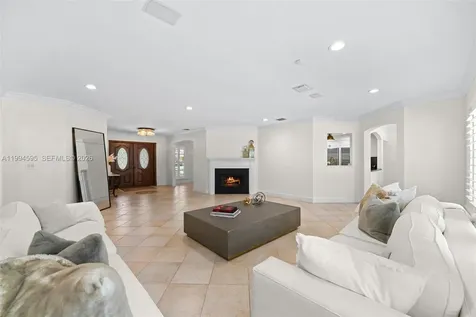 6801 SW 126th Terrace Pinecrest FL 33156