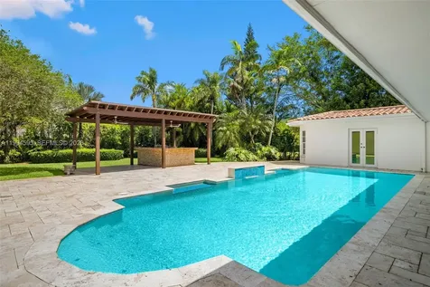 6801 SW 126th Terrace Pinecrest FL 33156