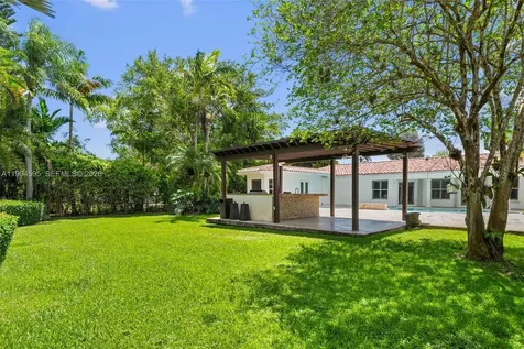 6801 SW 126th Terrace Pinecrest FL 33156