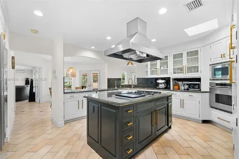 6801 SW 126th Terrace Pinecrest FL 33156