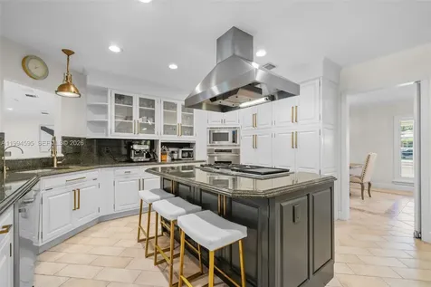 6801 SW 126th Terrace Pinecrest FL 33156