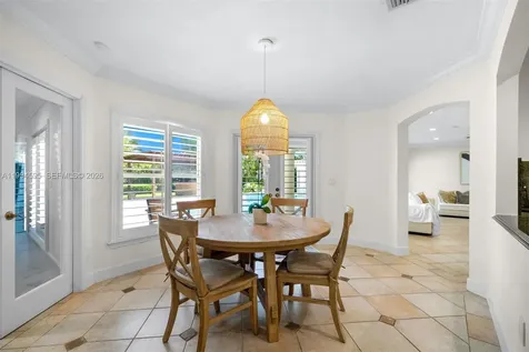 6801 SW 126th Terrace Pinecrest FL 33156