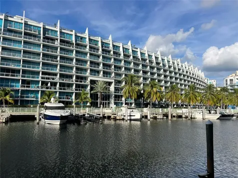 3001 NE 185th Street Aventura FL 33180