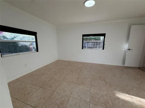 3373 SW 29th Terrace Miami FL 33133