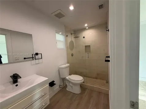 3373 SW 29th Terrace Miami FL 33133
