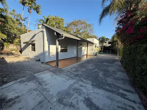 3373 SW 29th Terrace Miami FL 33133