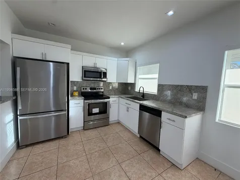 3373 SW 29th Terrace Miami FL 33133