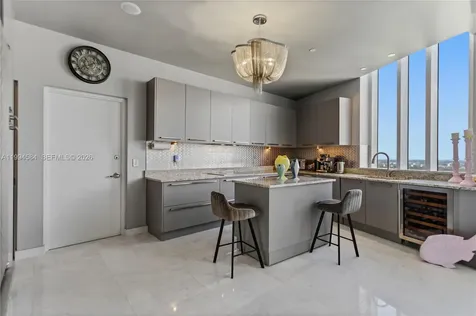 15811 Collins Avenue Sunny Isles Beach FL 33160