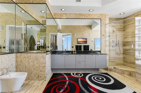 15811 Collins Avenue Sunny Isles Beach FL 33160