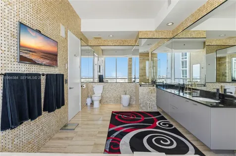 15811 Collins Avenue Sunny Isles Beach FL 33160