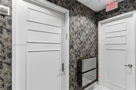15811 Collins Avenue Sunny Isles Beach FL 33160