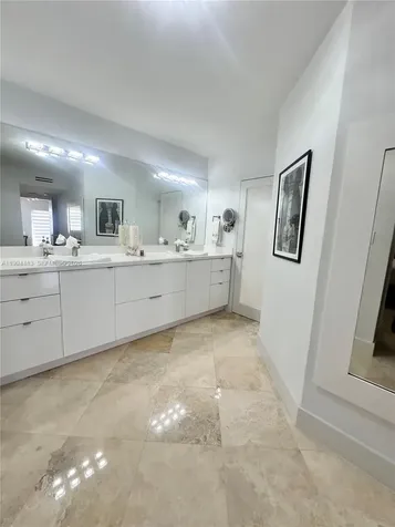 9225 Collins Avenue Surfside FL 33154