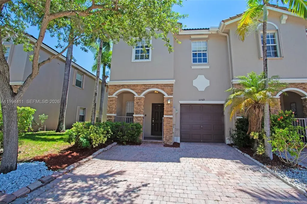 22569 SW 89th Place Cutler Bay FL 33190