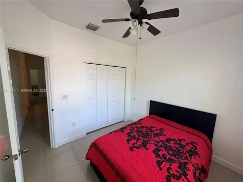 22569 SW 89th Place Cutler Bay FL 33190