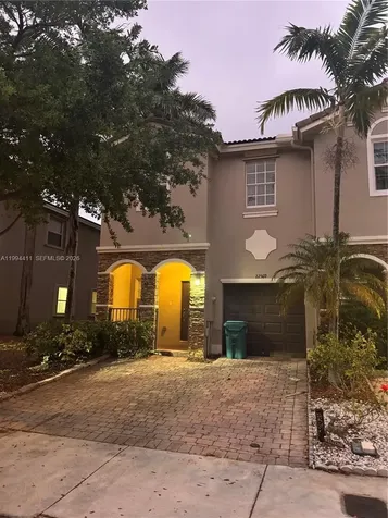 22569 SW 89th Place Cutler Bay FL 33190