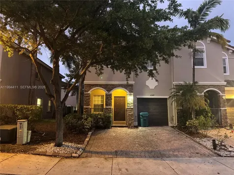 22569 SW 89th Place Cutler Bay FL 33190