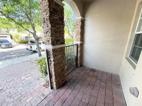 22569 SW 89th Place Cutler Bay FL 33190