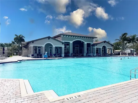 22569 SW 89th Place Cutler Bay FL 33190