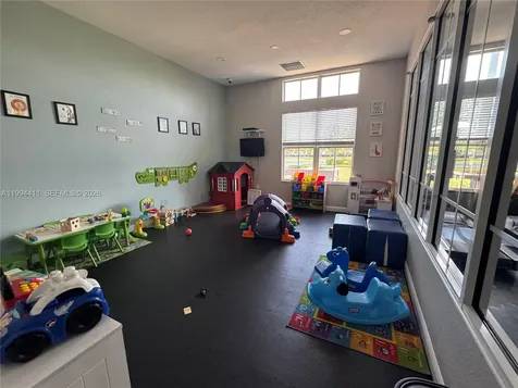 22569 SW 89th Place Cutler Bay FL 33190