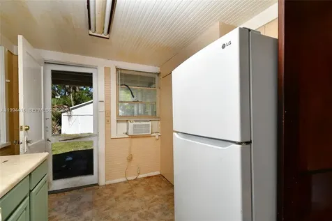 3381 Edgewood Avenue Fort Myers FL 33916