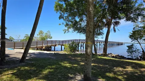 3381 Edgewood Avenue Fort Myers FL 33916