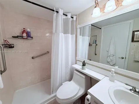 340 Pine Ridge Circle Green Acres FL 33463