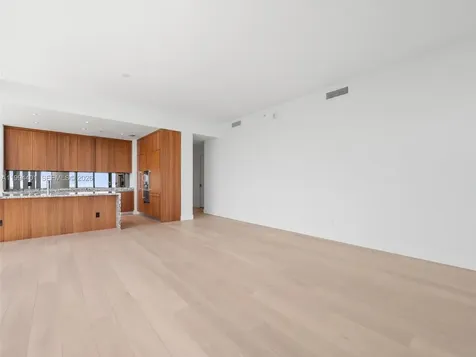 175 SE 25th Road Miami FL 33129