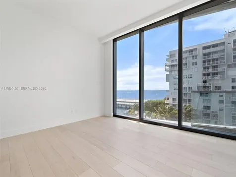 175 SE 25th Road Miami FL 33129