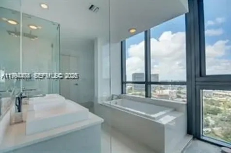 650 NE 32nd Street Miami FL 33137