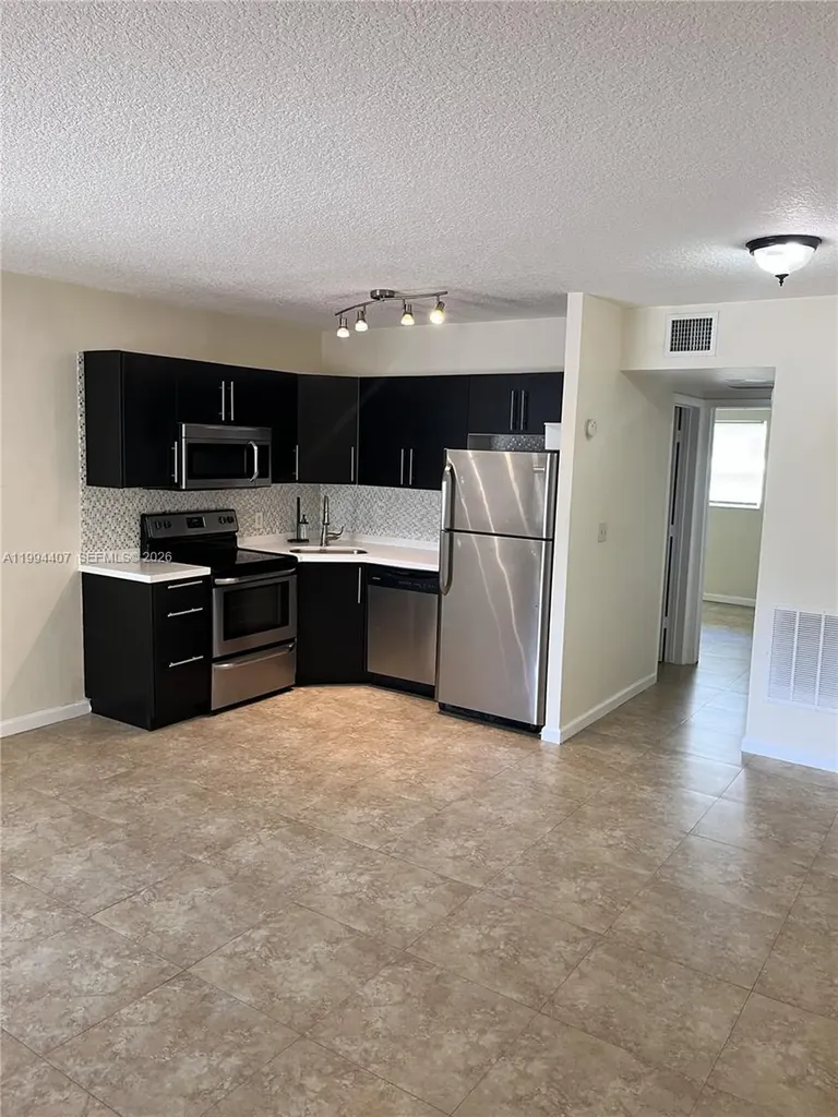 1878 NE 46th Street Fort Lauderdale FL 33308