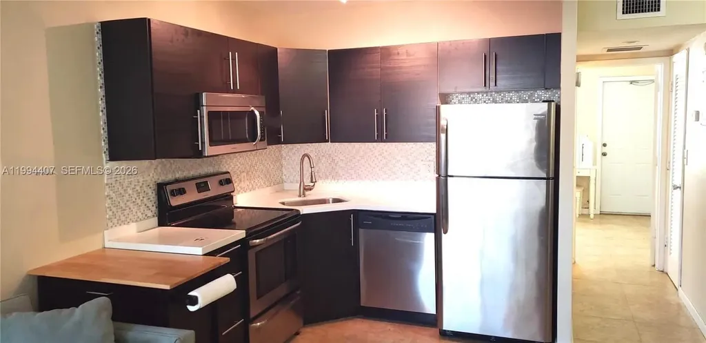 1878 NE 46th Street Fort Lauderdale FL 33308