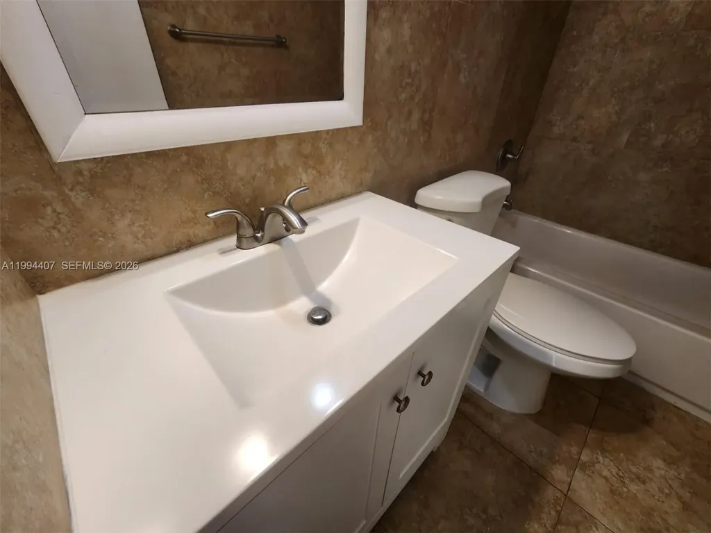 1878 NE 46th Street Fort Lauderdale FL 33308