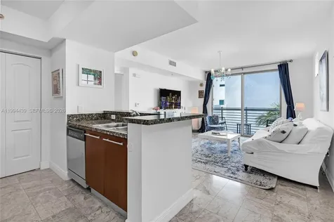 110 Washington Avenue Miami Beach FL 33139