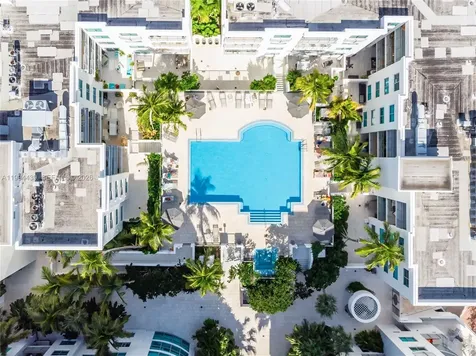 110 Washington Avenue Miami Beach FL 33139