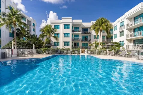 110 Washington Avenue Miami Beach FL 33139