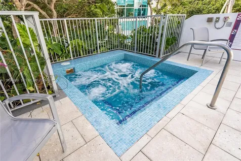 110 Washington Avenue Miami Beach FL 33139