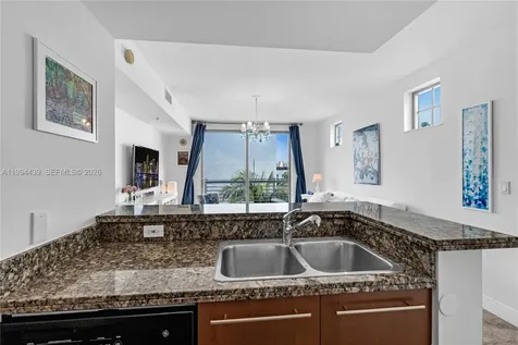 110 Washington Avenue Miami Beach FL 33139
