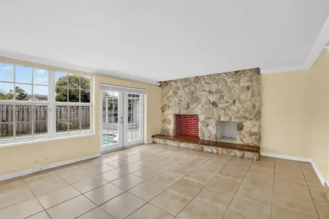 6842 NW 15th Street Plantation FL 33313
