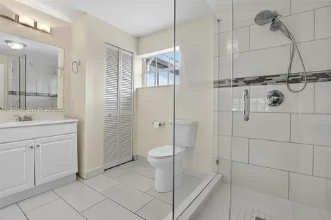 6842 NW 15th Street Plantation FL 33313