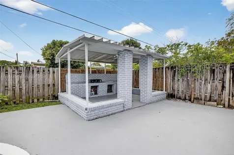 6842 NW 15th Street Plantation FL 33313