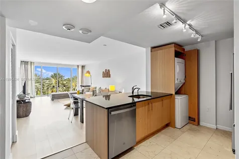 10275 Collins Avenue Bal Harbour FL 33154