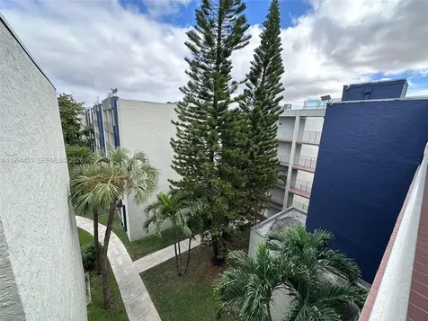 10000 NW 80th Court Hialeah Gardens FL 33016