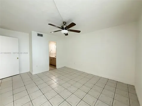10000 NW 80th Court Hialeah Gardens FL 33016
